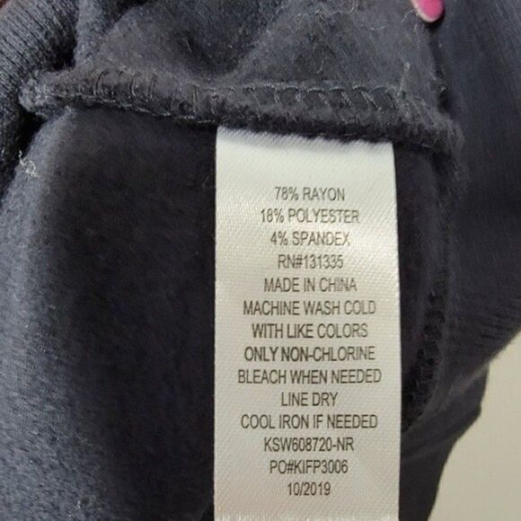 𝅺NWOT Socialite Black Hoodie Sweatshirt Snake Print Pullover Long Sleeve Soft S - Picture 4 of 10